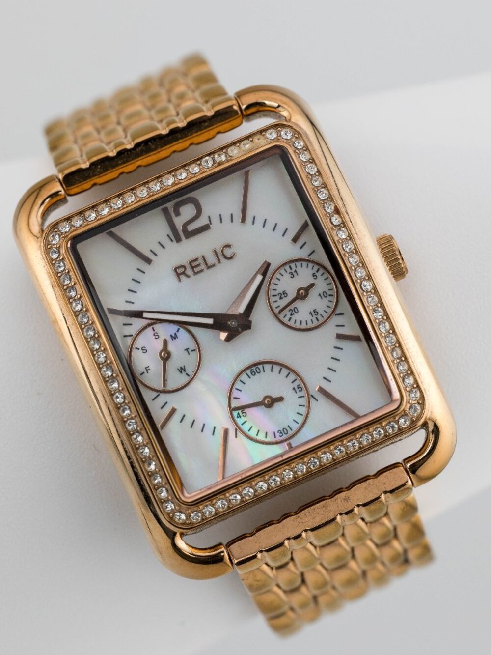 Relic ZR15627 Quartz Analog Women's Watch New Battery